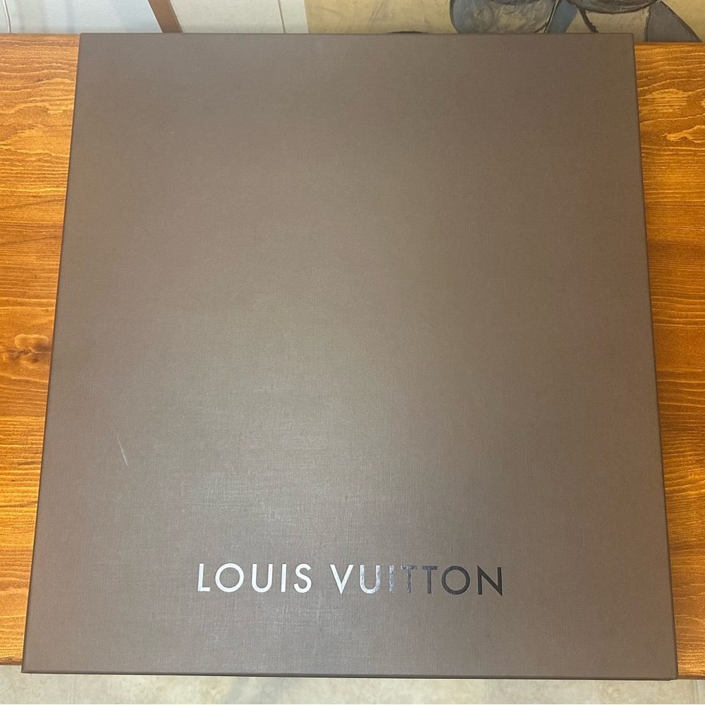 Louis Vuitton Gift Box Neverfull GM Dark Brown 17.5” x 2.65” x 19” Tissue Paper